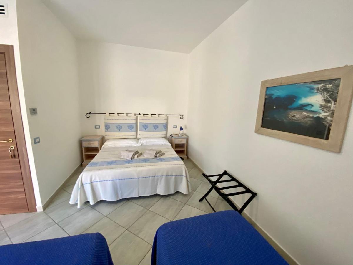 Tigrillo Bed&Breakfast Ольбия Экстерьер фото