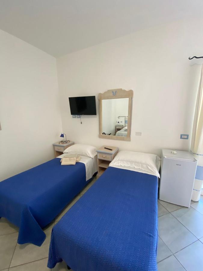 Tigrillo Bed&Breakfast Ольбия Экстерьер фото