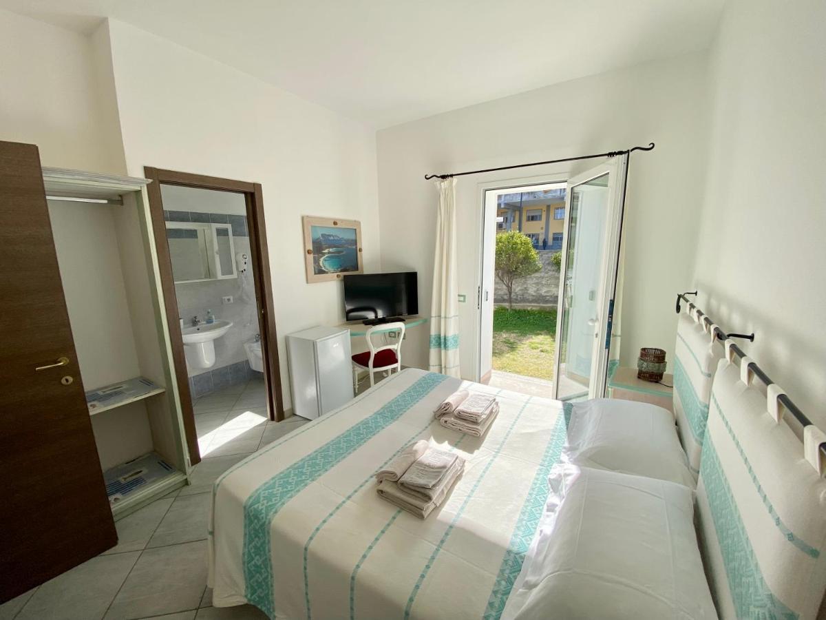 Tigrillo Bed&Breakfast Ольбия Экстерьер фото